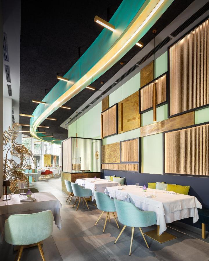 J44 Lifestyle Hotel 리도 디 예솔로 외부 사진 Restaurant
